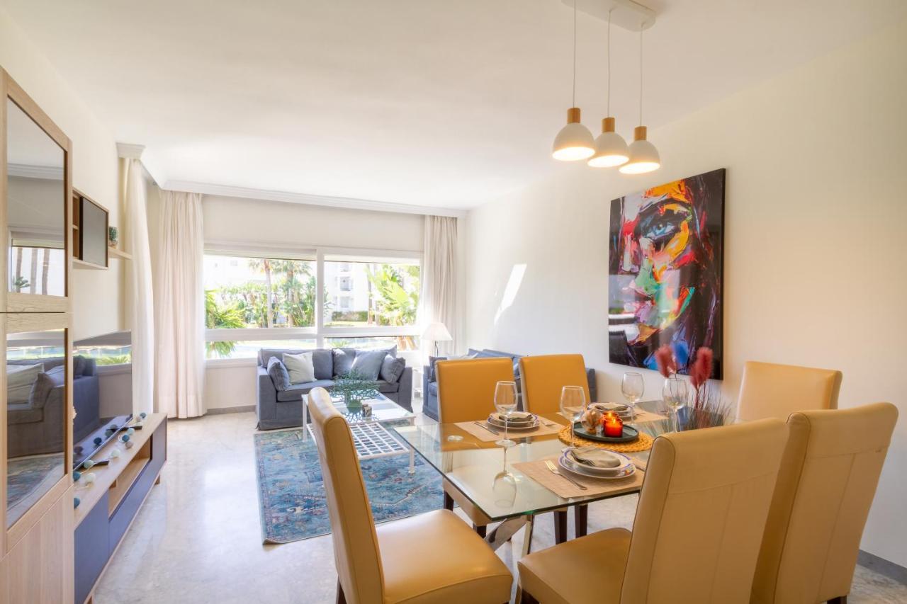 Banus - Banus Playa Rocio Beachfront Complex Appartement